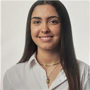 Profesora apta para todo tipos de edades hasta bachillerato
